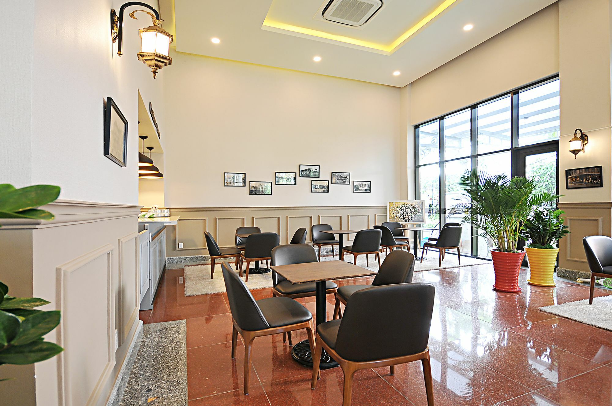 Twins Hotel Ho Chi Minh City Exterior photo