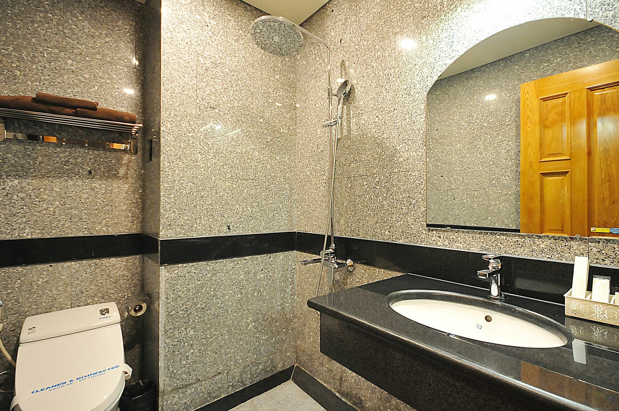 Twins Hotel Ho Chi Minh City Exterior photo